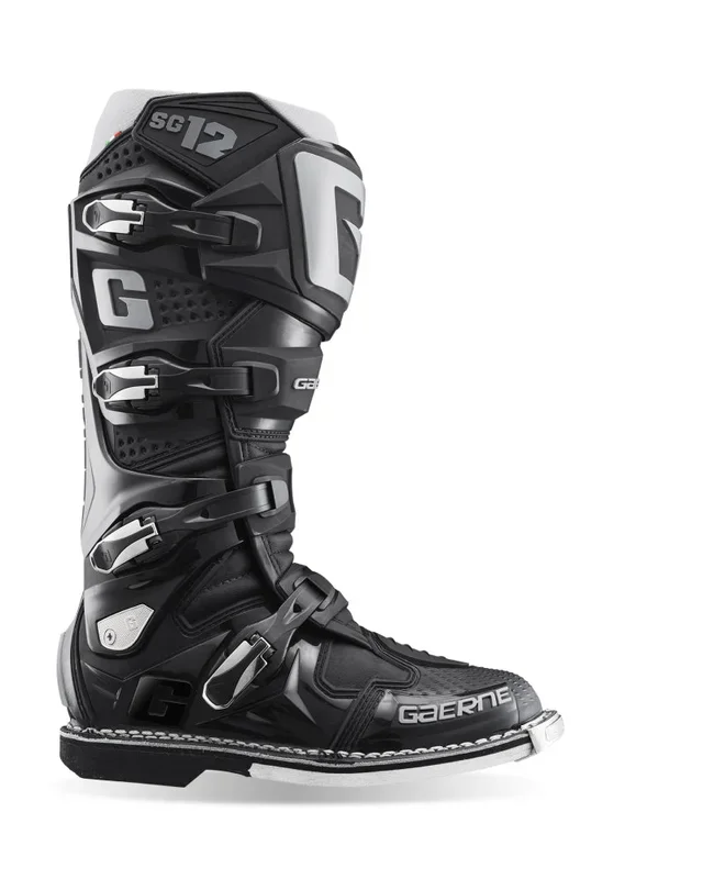 Gaerne SG12 Boot Black Size – 1311.3 lb