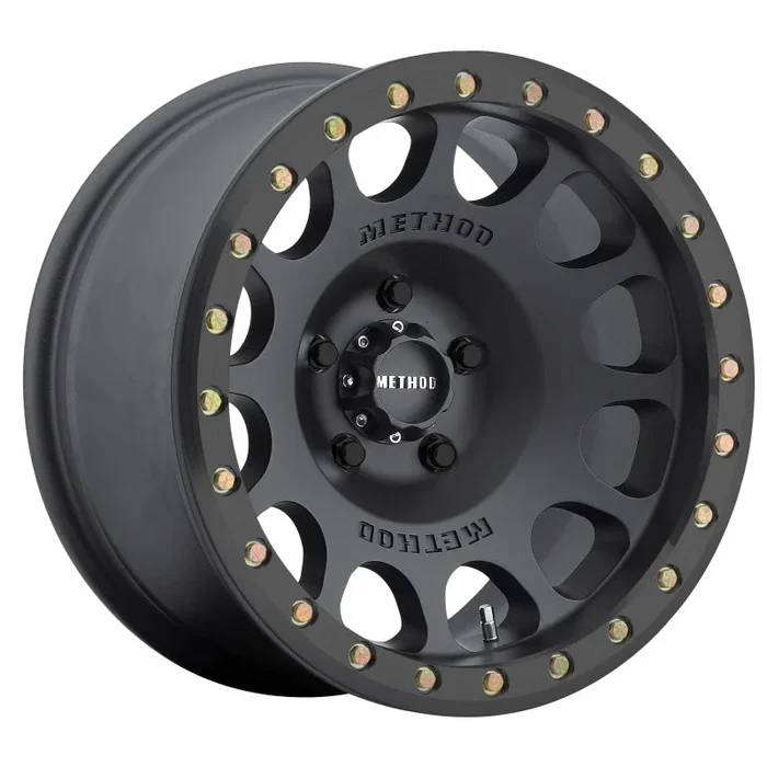 Method MR105 Beadlock 17×9 -38mm Offset 5×5 71.5mm CB Matte Black w/BH-H24125 Wheel39.5 lb