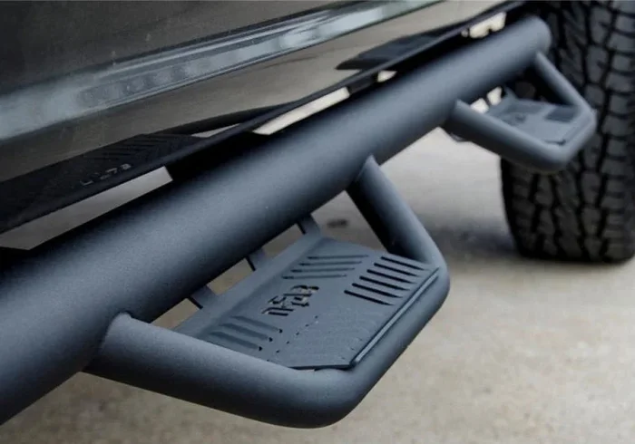 N-Fab Podium LG 2019 Jeep Wrangler JT 4DR Truck – Full Length – Tex. Black – 3in