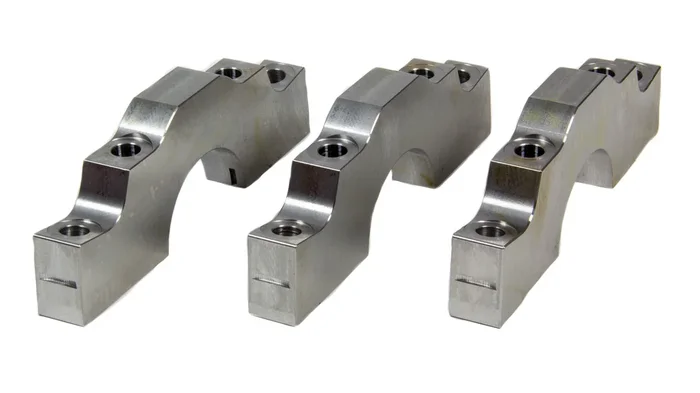 Pro-Gram Engineering Splayed Center Main Caps – SBC
