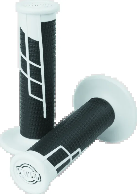 ProTaper Clamp-On 1/2 Waffle Grip – White/Black