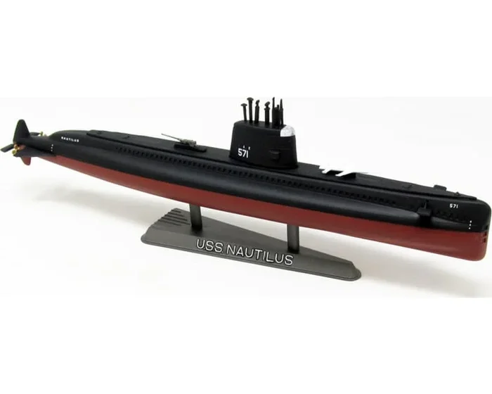 SSN 571 Nautilus Submarine 1:300