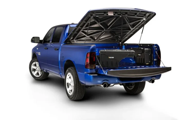 UnderCover 19-20 Ram 1500 Drivers Side Swing Case – Black Smooth17.9 lb