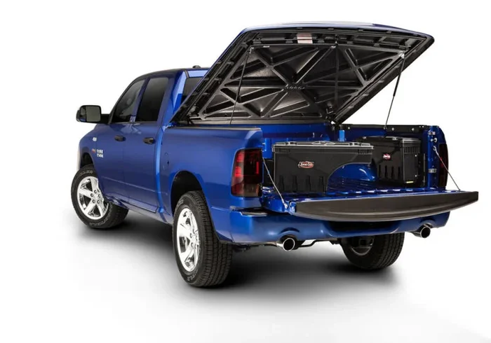 UnderCover 2022 Nissan Frontier Ext/Crew All Beds Drivers Side Swing Case – Black Smooth