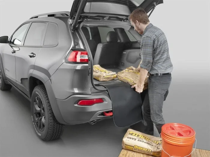 WeatherTech 21-22 Mercedes-Benz S-Class Sedan Trunk Cargo Liner w/Bumper Protector – Black